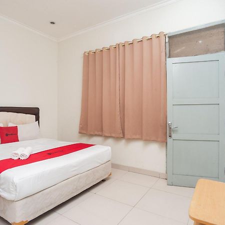 Reddoorz Plus Near Rs Pmi Богор Экстерьер фото