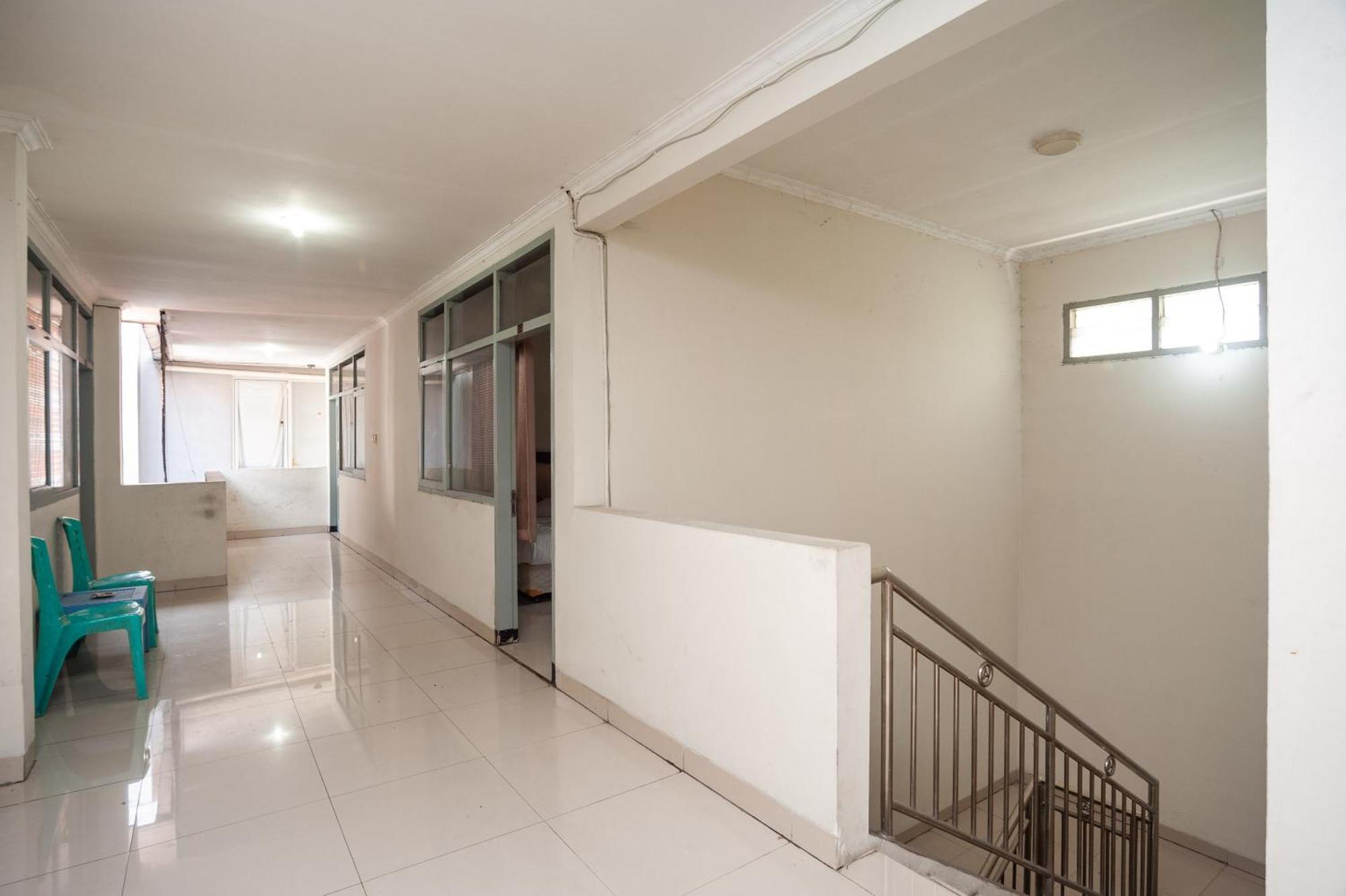 Reddoorz Plus Near Rs Pmi Богор Экстерьер фото